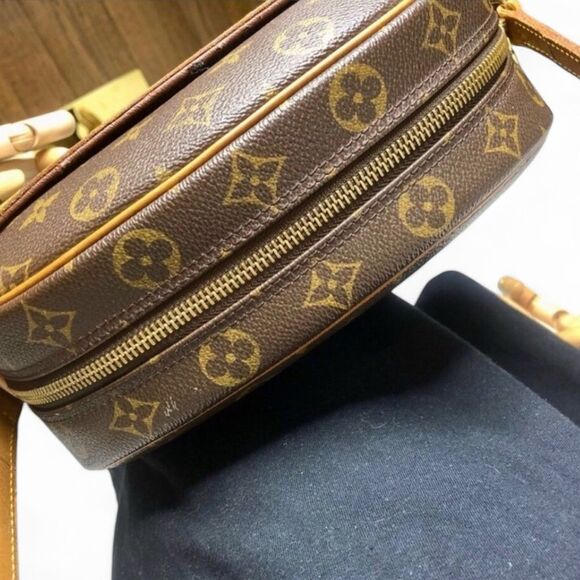 Auth LOUIS VUITTON BLOIS Monogram Crossbody Shoulder Bag w/ LV DUST BAG & COA - Picture 9 of 17